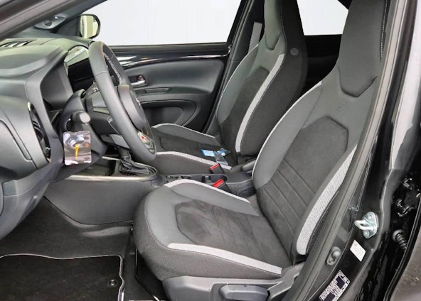 Vehicle image 7 Vehicle image 7