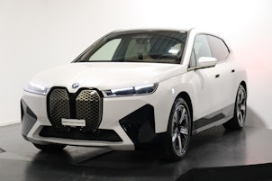 Vehicle image BMW iX xDrive50