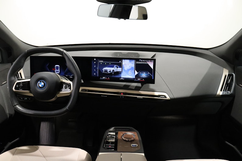 Vehicle image BMW iX