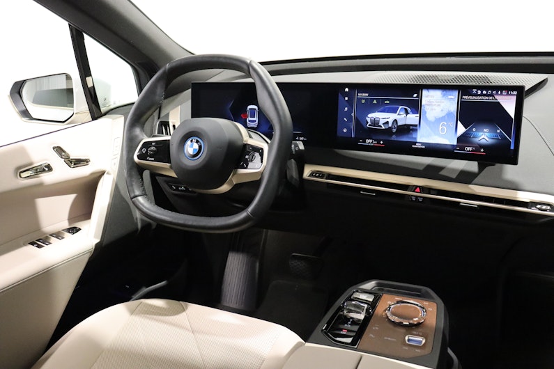 Vehicle image BMW iX