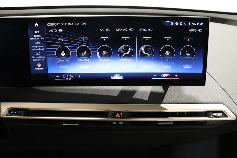 Vehicle image BMW iX