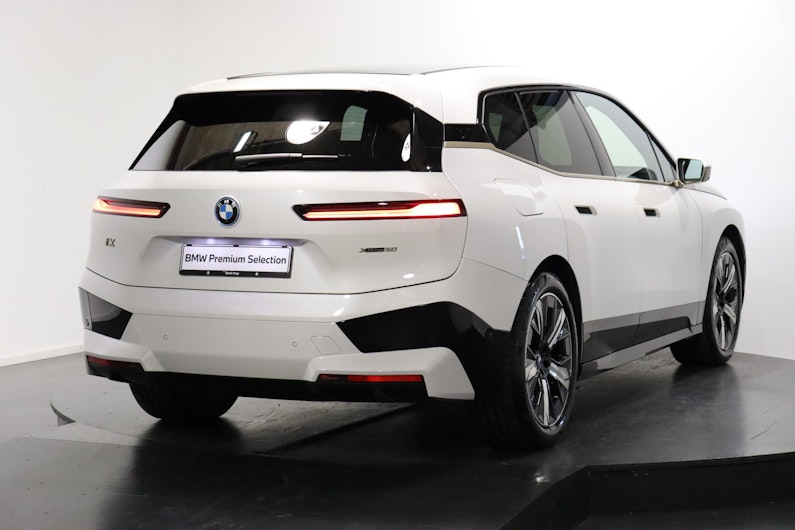 Vehicle image BMW iX