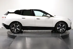 BMW iX xDrive50