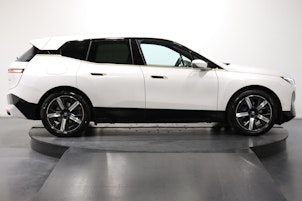 Vehicle image BMW iX xDrive50