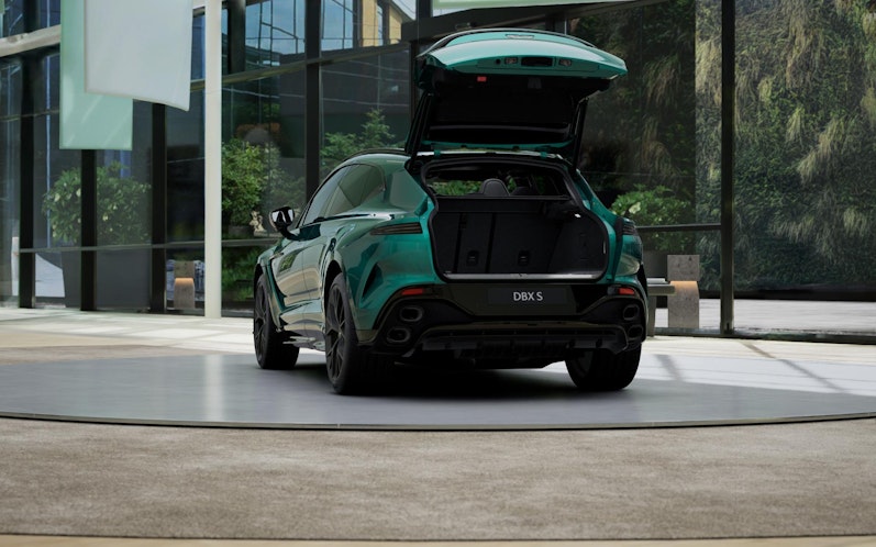 Vehicle image ASTON MARTIN DBX