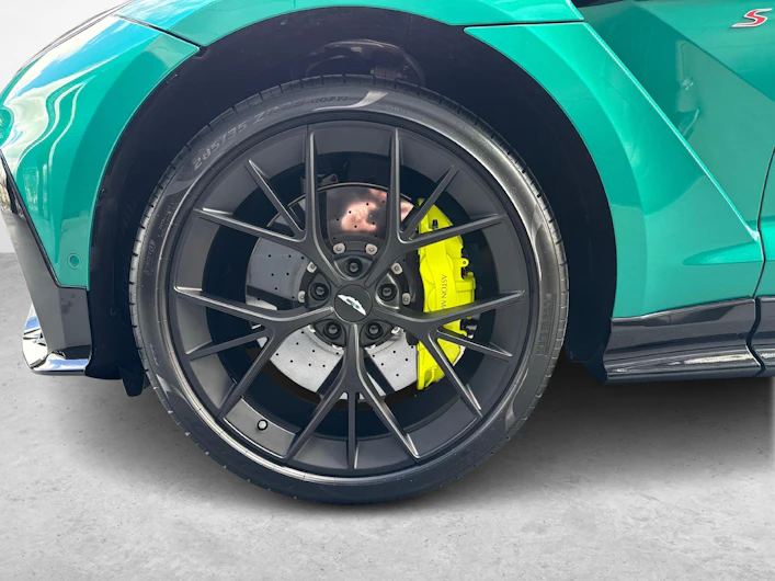 Fahrzeugbild ASTON MARTIN DBX