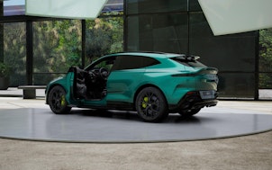 Vehicle image ASTON MARTIN DBX S 4.0 V8 Bi-Turbo