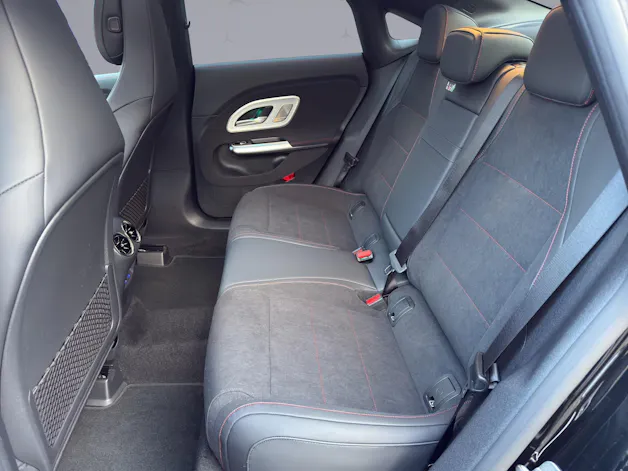 Mercedes-Benz CLA 220 AMG Line 4matic