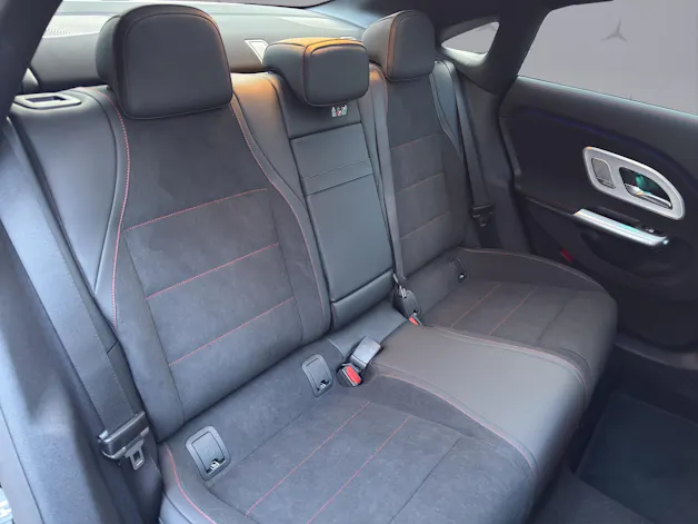 Mercedes-Benz CLA 220 AMG Line 4matic