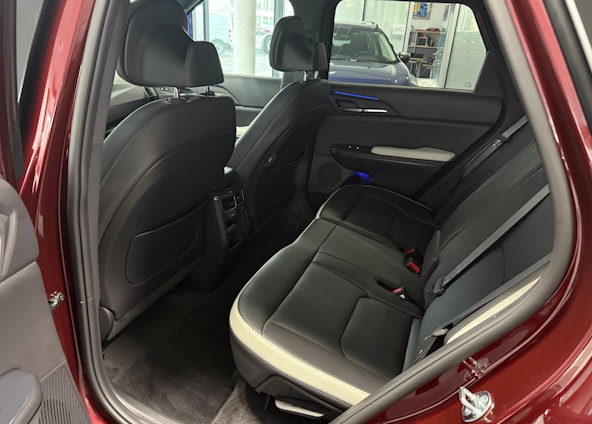 Vehicle image 11 Vehicle image 11