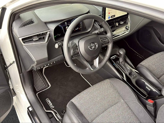 Vehicle image 5 Vehicle image 5