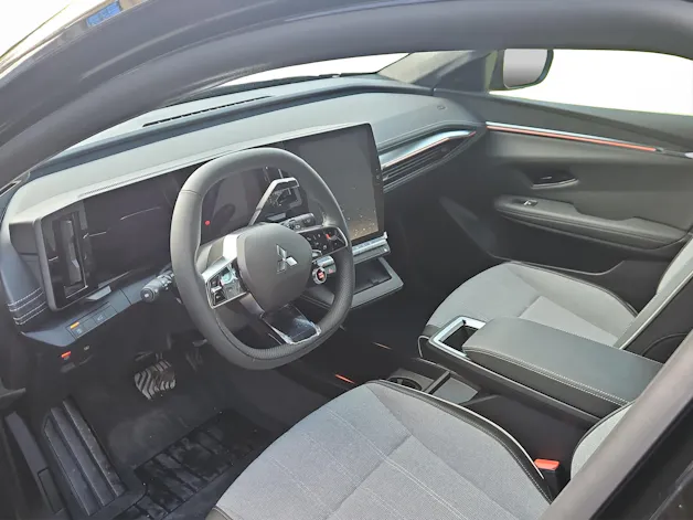 Mitsubishi Eclipse Cross BLACK EDITION Intense+
