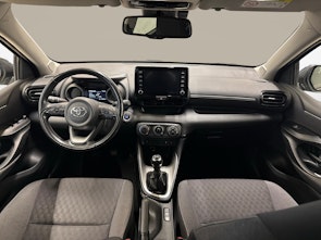 Fahrzeugbild TOYOTA Yaris 1.5 VVT-iE Trend + Pneumatici invernali inclusi
