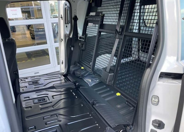 Vehicle image 13 Vehicle image 13