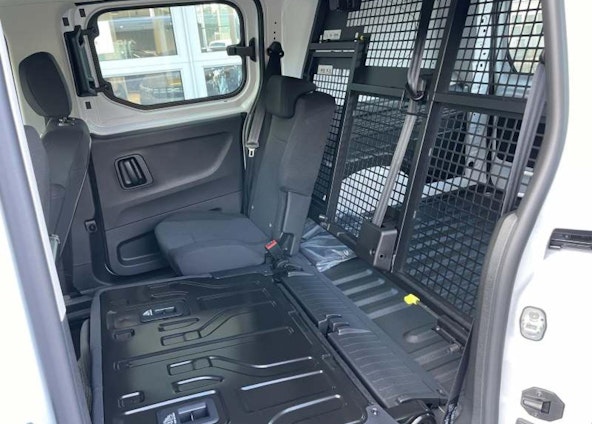 Vehicle image 12 Vehicle image 12