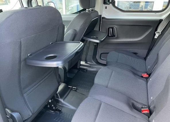 Vehicle image 11 Vehicle image 11