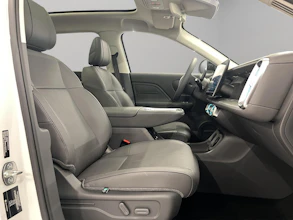 https://vehicle.imgix.net/4164086/b4c43157-884b-47d5-b643-10d210b9aec8.jpg