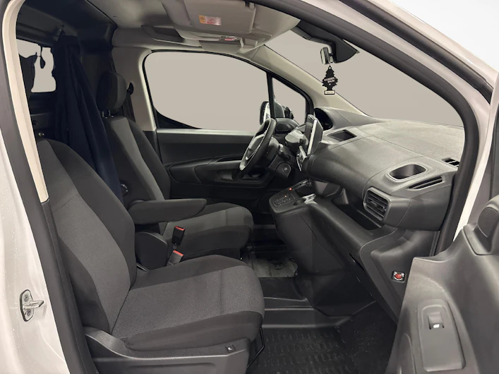 Fahrzeugbild PEUGEOT E-PARTNER