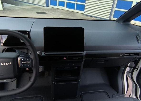 Vehicle image 12 Vehicle image 12