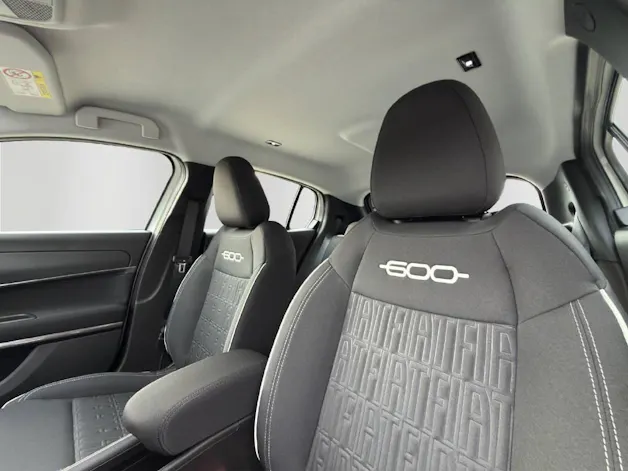 Fiat 600 1.2 Hybrid Swiss Edition