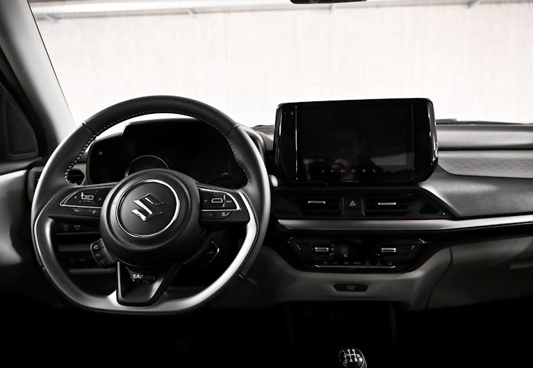 Vehicle image SUZUKI SWIFT