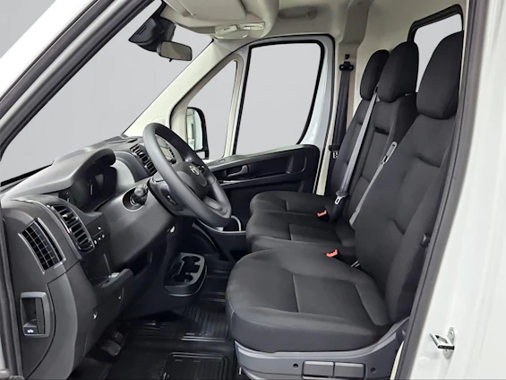 image du véhicule 10 image du véhicule 10