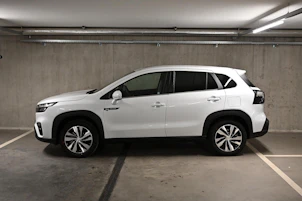 Fahrzeugbild SUZUKI S-Cross 1.4 T Sakura Top Hybrid 4x4