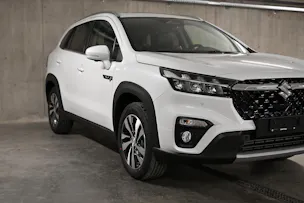 Suzuki S-Cross 1.4 T Sakura Top Hybrid 4x4