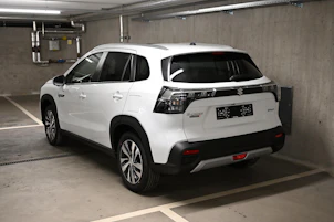 Fahrzeugbild SUZUKI S-Cross 1.4 T Sakura Top Hybrid 4x4