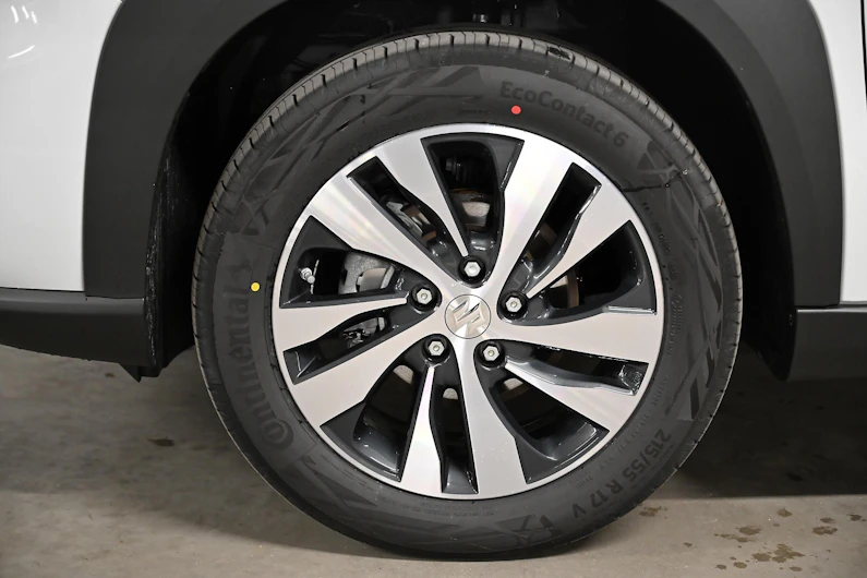 Fahrzeugbild SUZUKI S-CROSS