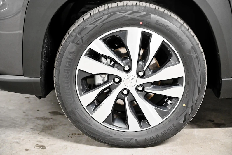 Fahrzeugbild SUZUKI S-CROSS