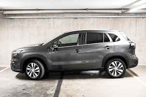 Fahrzeugbild SUZUKI S-Cross 1.4 T Sakura Hybrid 4x4