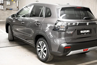 https://vehicle.imgix.net/4164342/91a3ad07-9bb6-4cd3-8dda-9feca093a08b.jpg