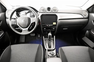Fahrzeugbild SUZUKI Vitara 1.4 T Sakura Hybrid 4x4
