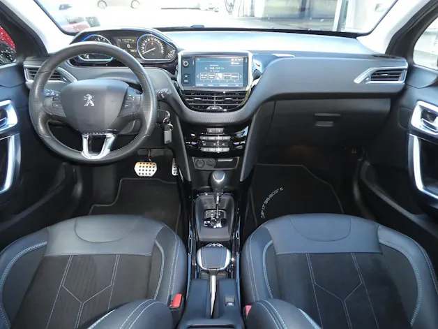 Peugeot 2008 1.2 PureTech 130 Crossway Automat