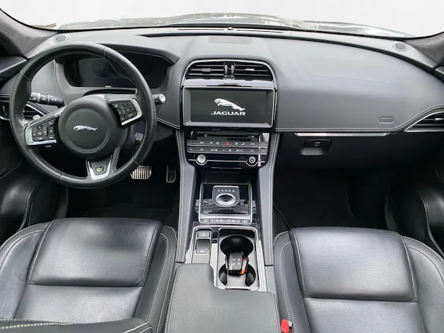 Jaguar F-Pace 2.0 T 300 R-Sport AWD