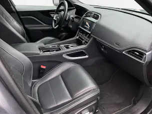Jaguar F-Pace 2.0 T 300 R-Sport AWD