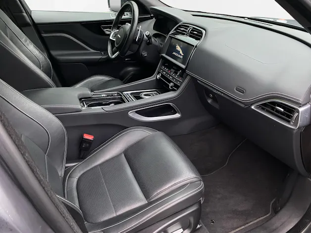 Jaguar F-Pace 2.0 T 300 R-Sport AWD