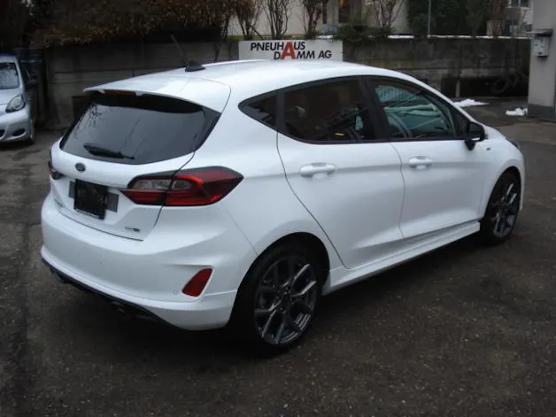 Ford Fiesta 1.0 EcoB Hybrid Titanium X