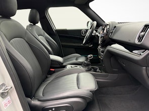 Vehicle image MINI Countryman F60 1.5i Cooper S E ALL4