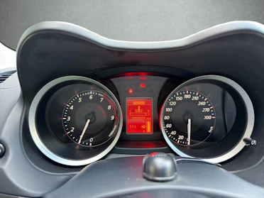 MITSUBISHI LANCER 11