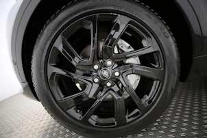 image du véhicule LAND ROVER Discovery 2.0 I4 R-Dynamic SE