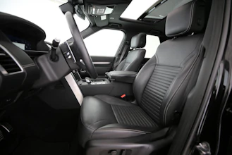 https://vehicle.imgix.net/4164569/c1a08f94-4eb0-4b71-ac4e-e620297f71ed.jpg