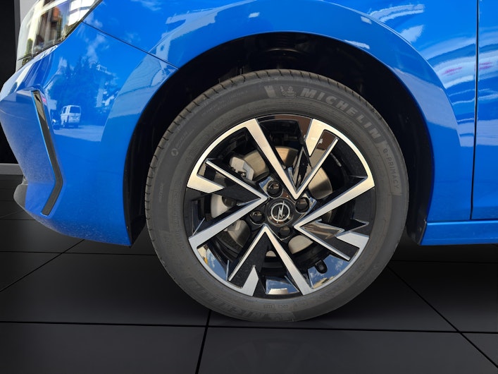 Vehicle image OPEL CORSA