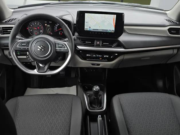 Suzuki Swift 1.2 Sakura Top Hybrid 4x4