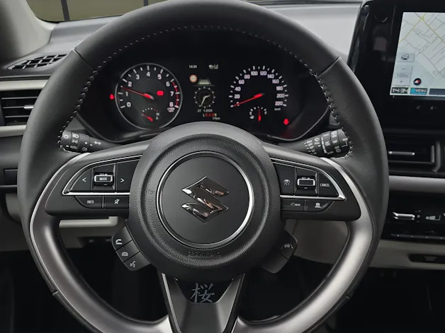 Suzuki Swift 1.2 Sakura Top Hybrid 4x4