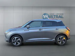 Suzuki Swift 1.2 Sakura Top Hybrid 4x4