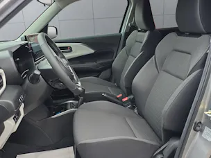Suzuki Swift 1.2 Sakura Top Hybrid 4x4