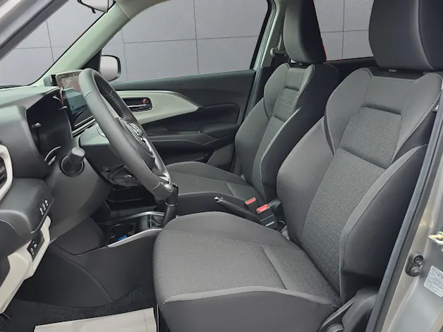 Suzuki Swift 1.2 Sakura Top Hybrid 4x4