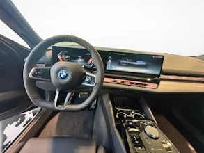 https://vehicle.imgix.net/4164619/0c33a321-ee32-4d04-aae6-1846c7601e6f.jpg